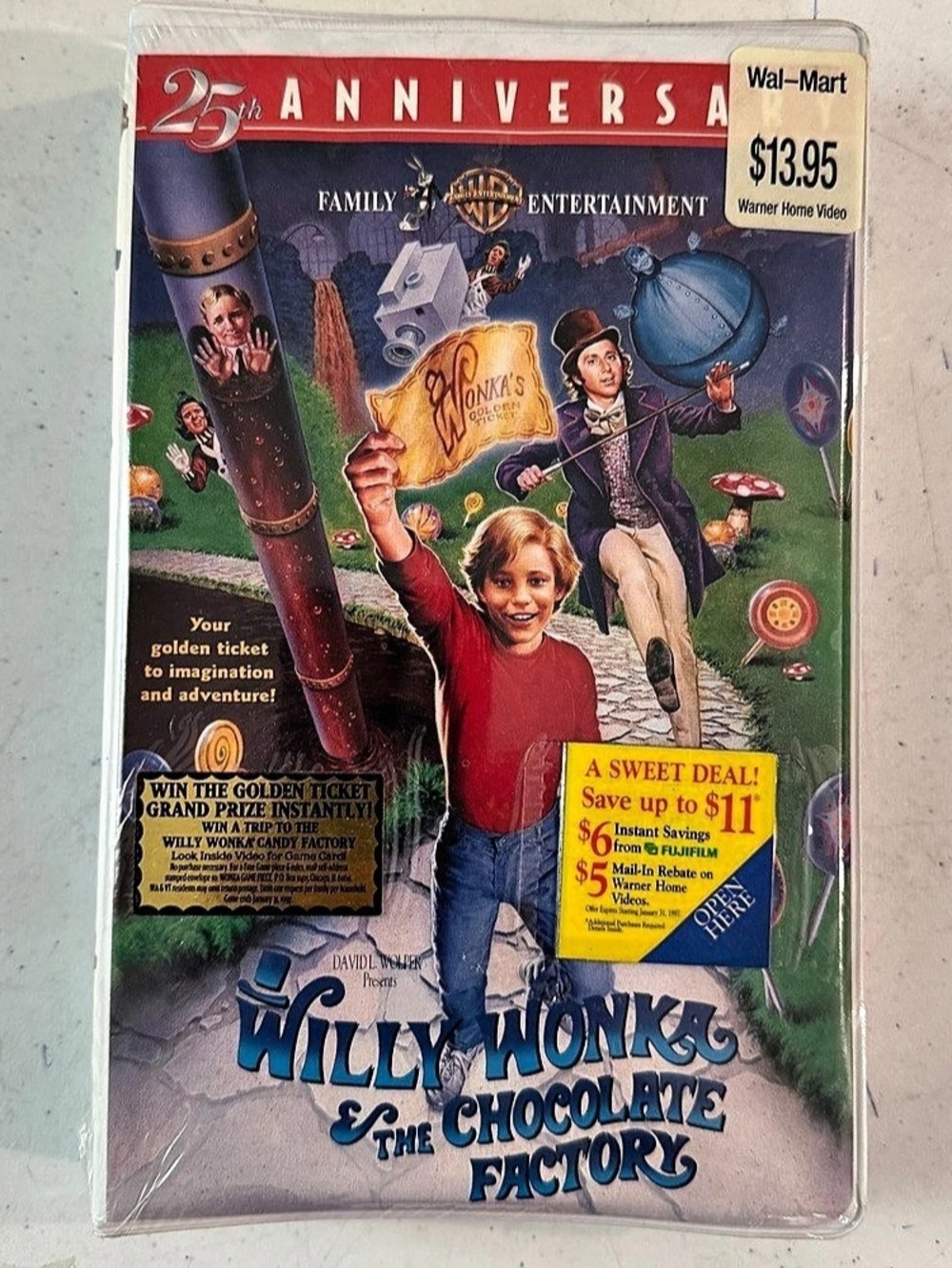 Warner Bros. Willy Wonka & the Chocolate Factory. VHS Tape NWT